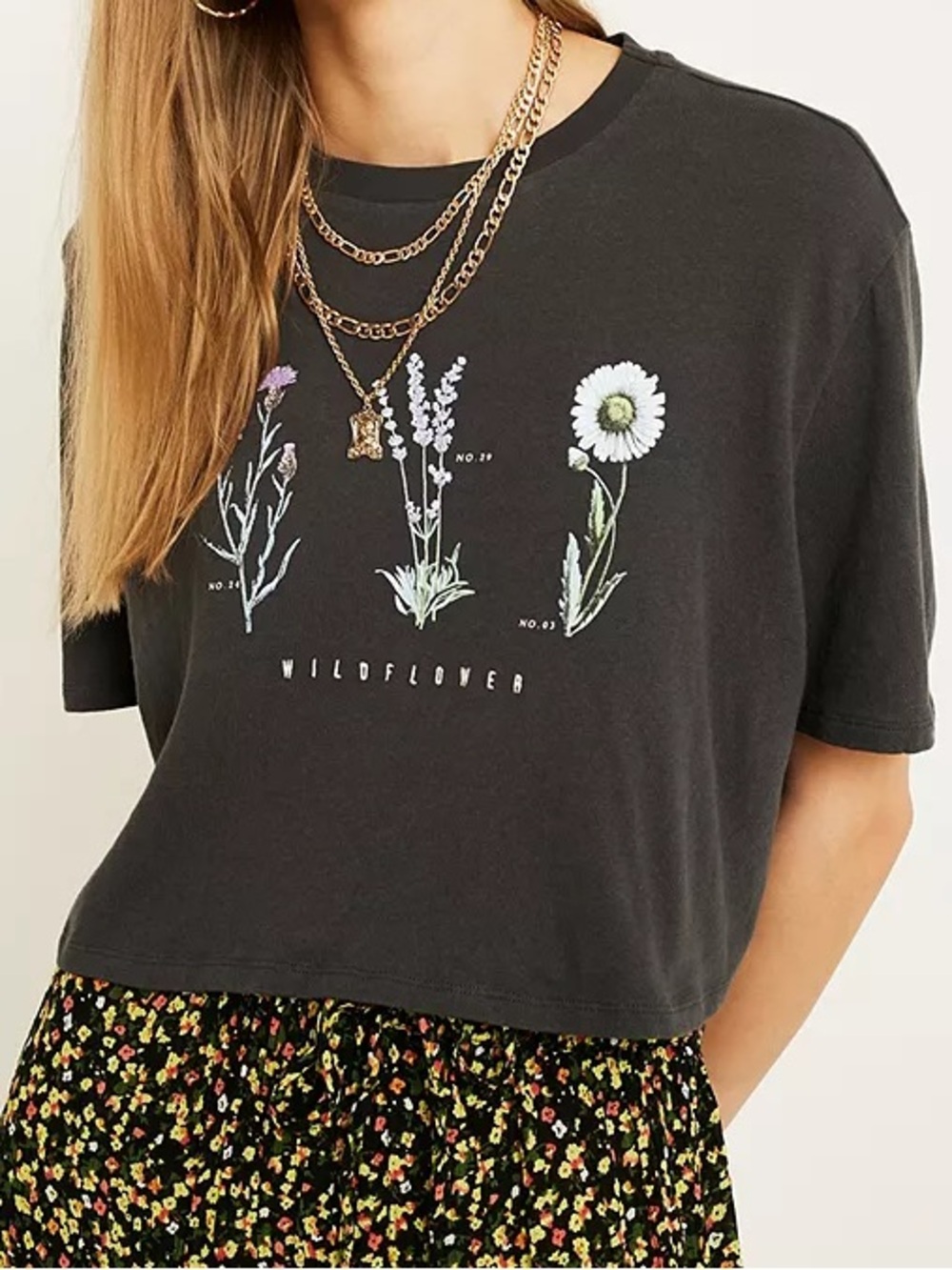 Vintage Urban Outfitters Black Floral Cropped Tee
